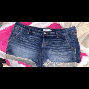Super cute Torrid Jean shorts